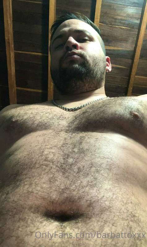 Por ahí dicen que donde hay pelos hay felicidad 🐻

Out there..