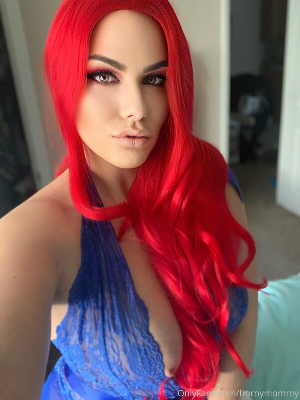 Mommy’s so horny today babe