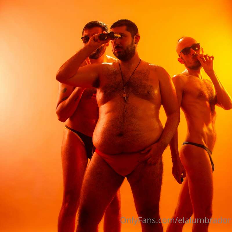 Studio Photoshoot. Summer vibes. At the beach with my friend.. 4