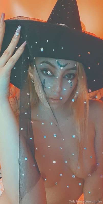 Ruth_Lee - Onlyfans - 01 Nov, 2020