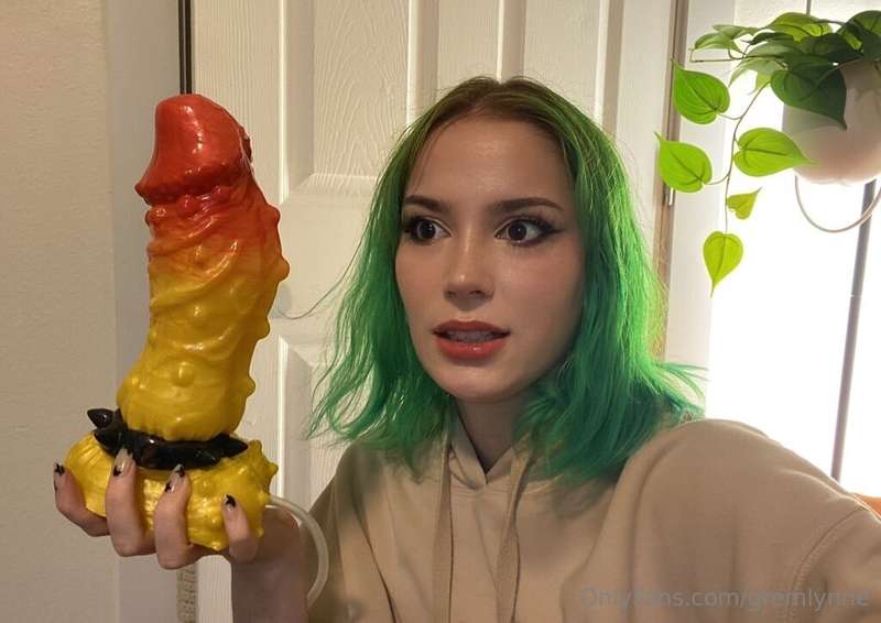 GUYS MY BOWSER TOY CAME IN AND ITS FUCKING HUGE!!! What the ..