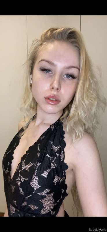 Black and lace is allways great 😈🖤 2
