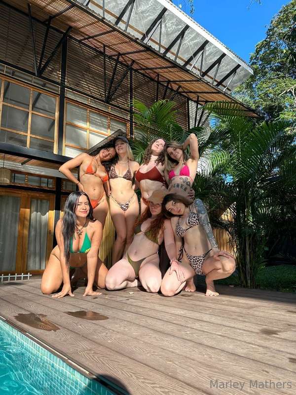 The story of seven horny friends 📖✍🏻 @mischagoeswild @frisky..