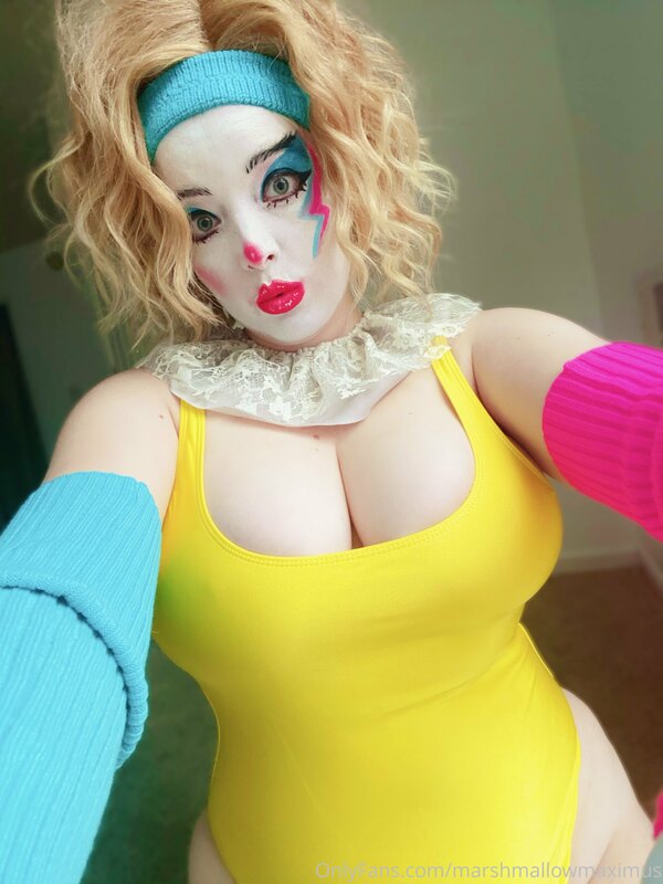 Went for an “80s airbrush” clown look! Expect some little vi.. 6