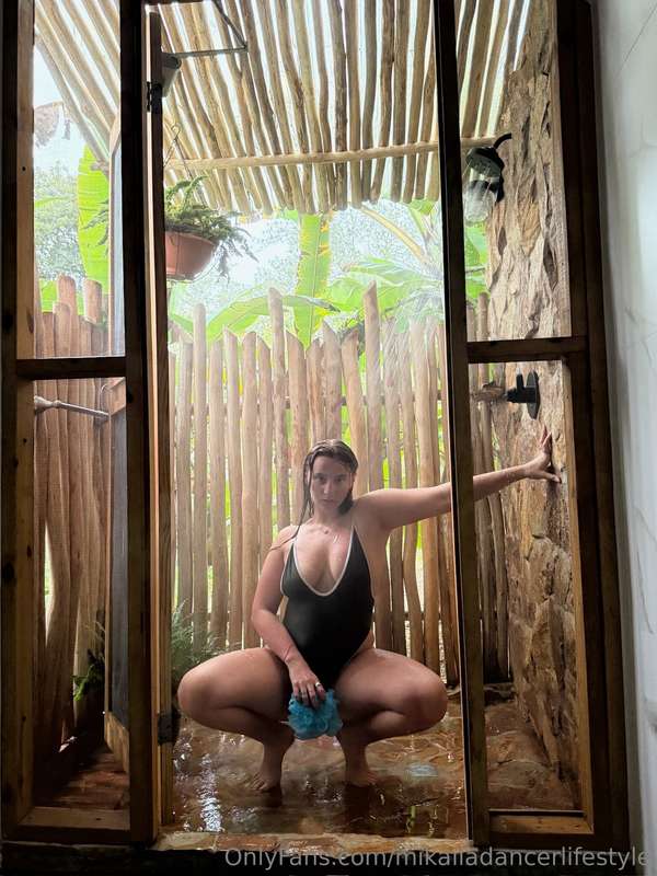 wanna join me? you can get all the hard to reach places 😏 