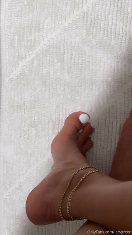 just some sexy/cute pics i havent posted yet 🥲 i’m making ne.. 4