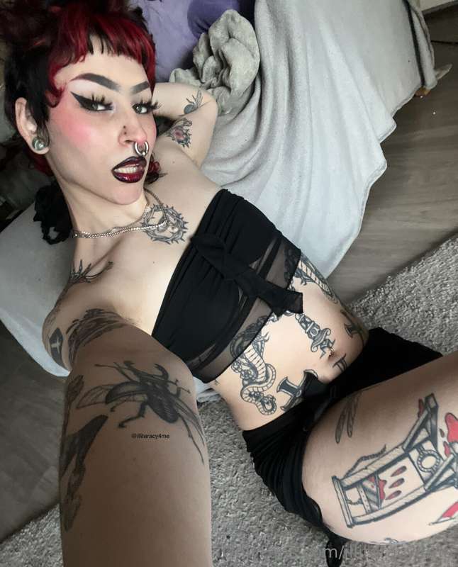 Illiteracy4Me - Onlyfans - 08 Dec, 2024 4
