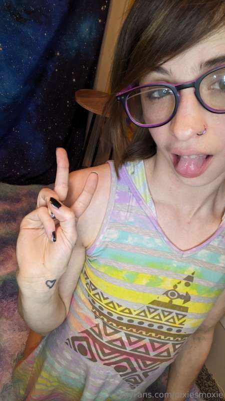 Pixiesmoxie - Onlyfans - 23 Feb, 2024