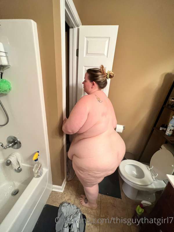 A little pre-shower action on a Monday night. Hope you like .. 8