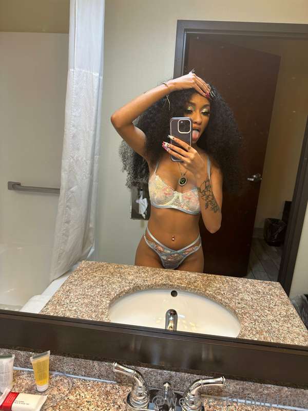 🤩 17