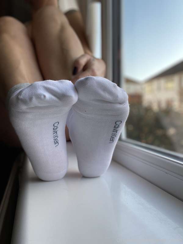 The Best view when you wake up in the morning! 

Kiss them g.. 1