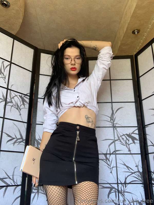 It's so hot in here...So I'm ready to take off my shirt.🥵
