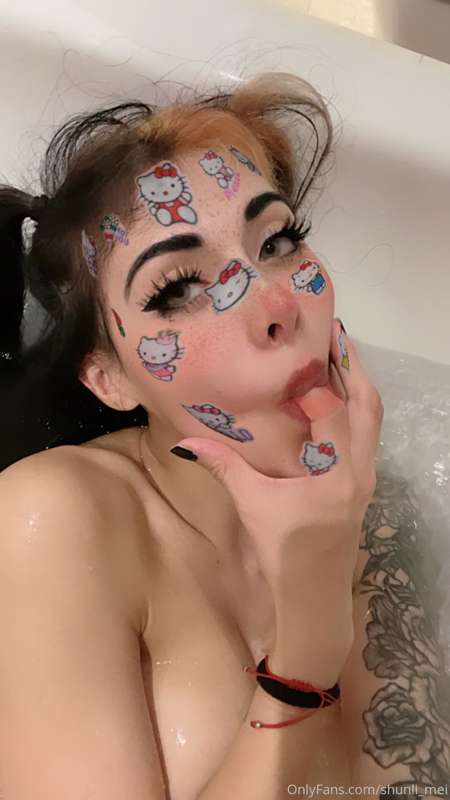 Algunas fotos que me saque en este bello baño❤️ 3