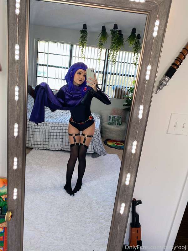 Raven set pt. 2 🔮🖤 this set video is anal 😏 30 mins long so .. 25