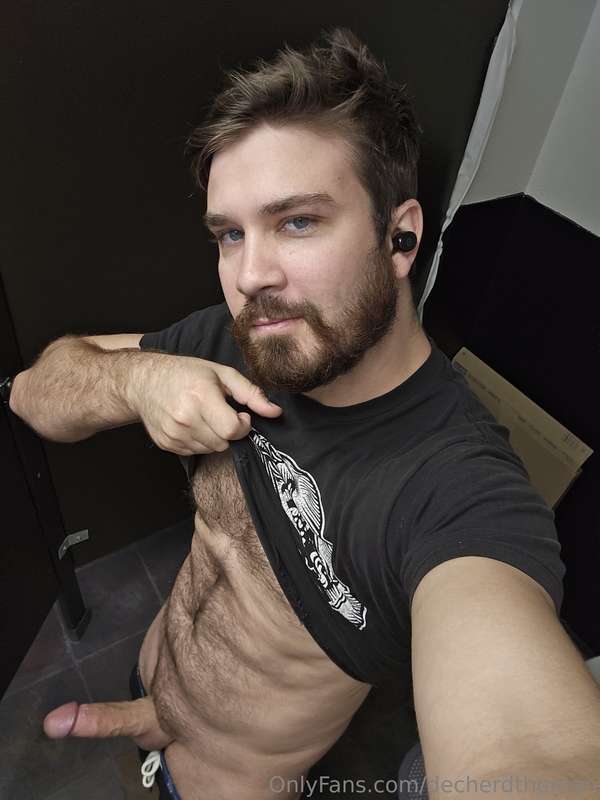 More cock between videos!!
