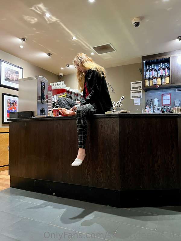 Come for a coffee and some feet ! 😉 2