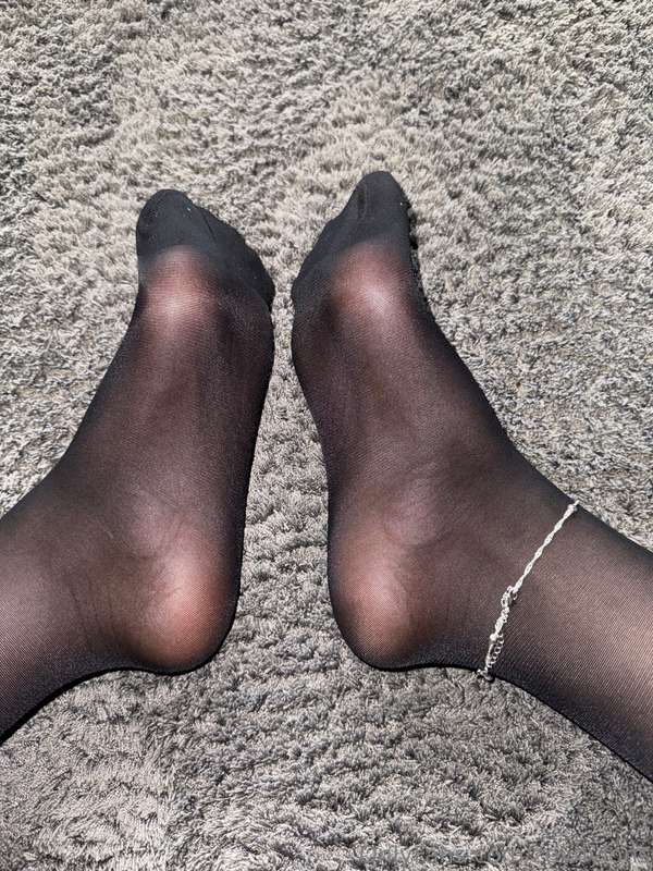 Zeynylons - Onlyfans - 06 Nov, 2024 1