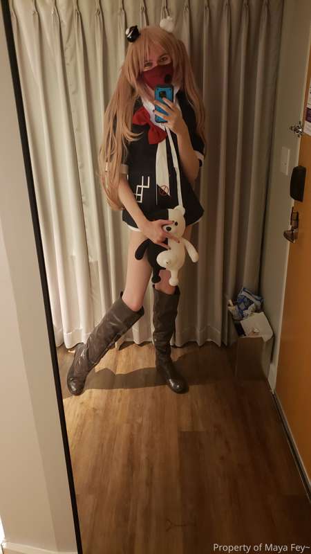 Ehehe, a friend requested I do Junko Enoshima, but no skirt ..