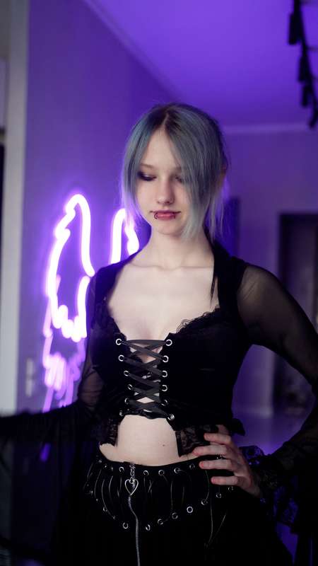 I was busy filming today ^_^ so that's why I'm late posting,.. 8
