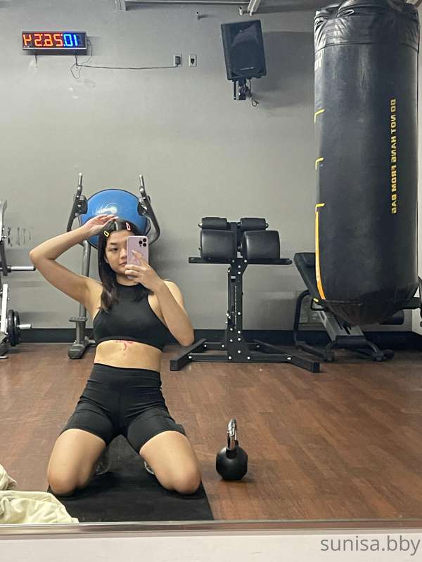Can you tell how much I’ve been loving the gym? 1