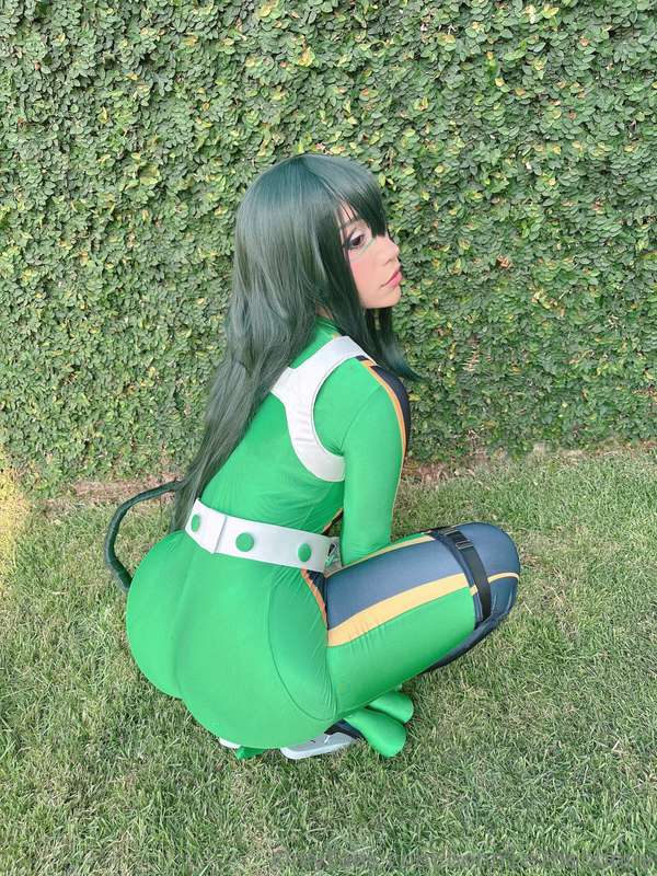 Would you rather:A) get tongue tied by my Froppy skills 👅B) .. 1