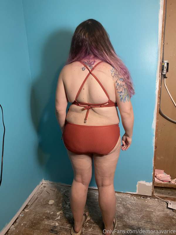 Oh the bathing suit makes me nervous! 😬 10