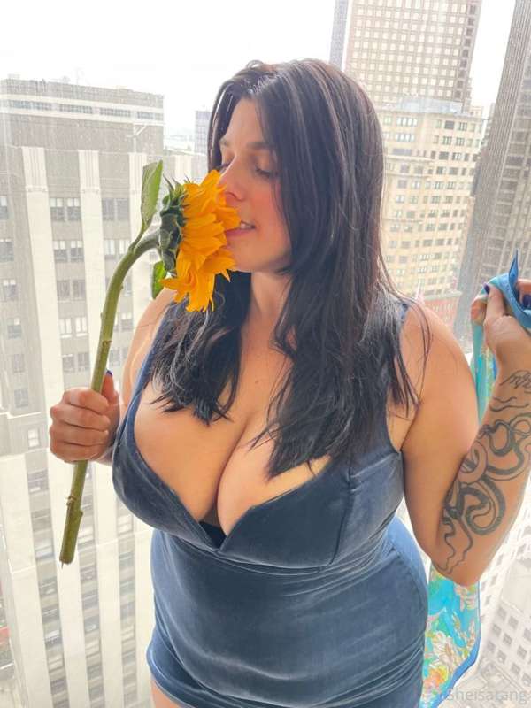 Here are another batch from this sexy outfit. I know I know... 1