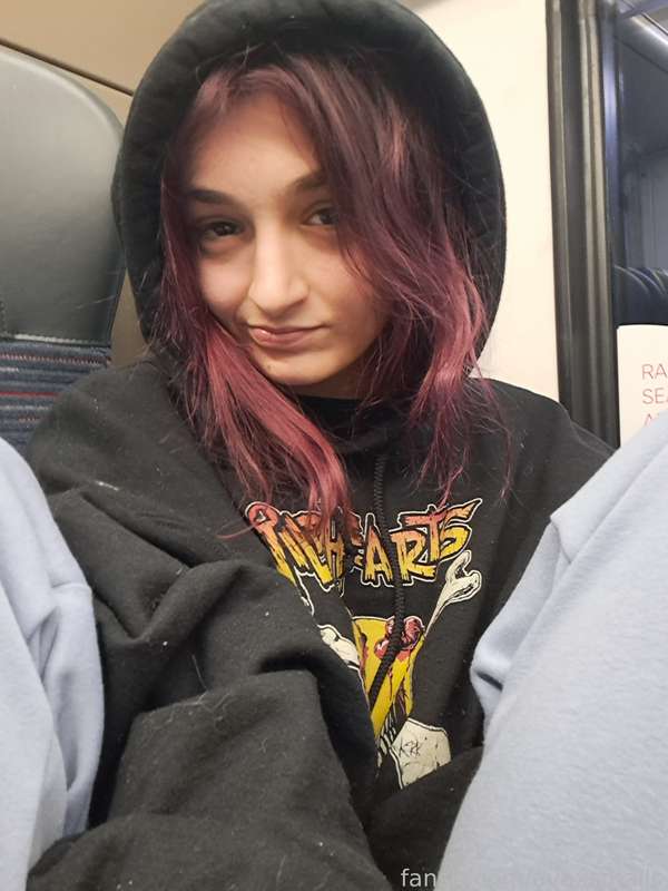 Avaxsmalls - Fansly - 17 Jan, 2024 2