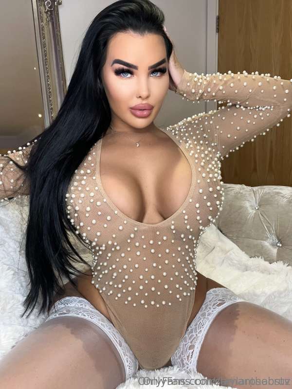 Welcome to Fuckdoll Land💖 and she needs a new toy😉😘 FREE👇 on..