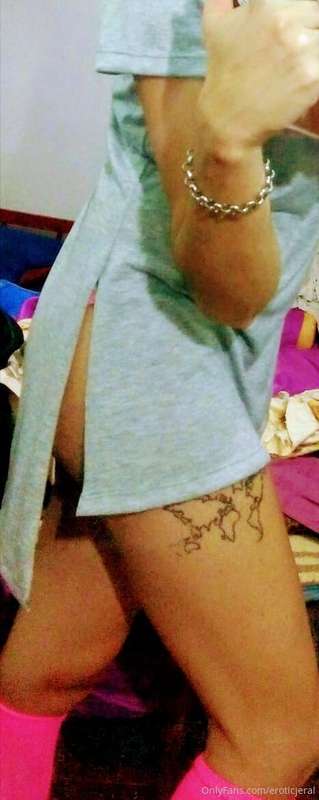 We play football?⚽⚽ But... in my bed😏