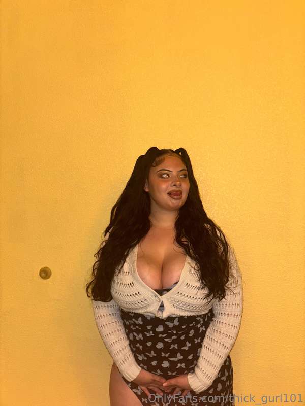 Keep swiping babe  2