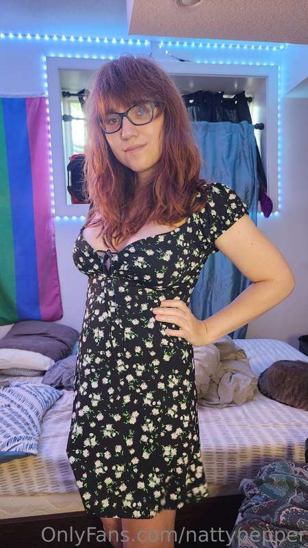 Heres an upload of stuff! My dress won't stay up 😭 6