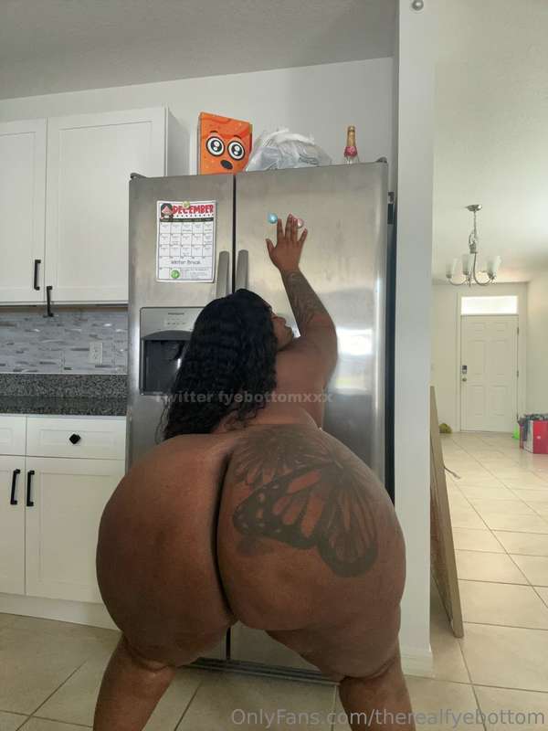 Therealfyebottom - Onlyfans - 05 Jan, 2025