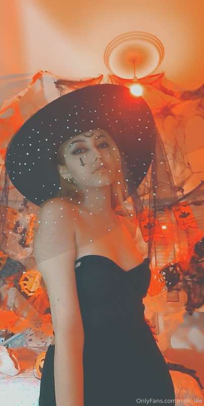 Ruth_Lee - Onlyfans - 01 Nov, 2020