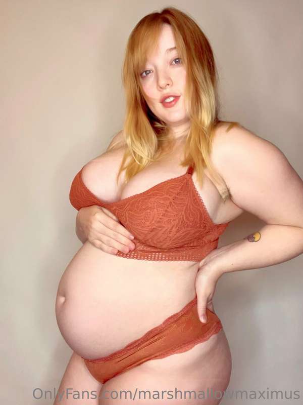 My sweet subscribers and supporters—
I’m going to be a mama!.. 3