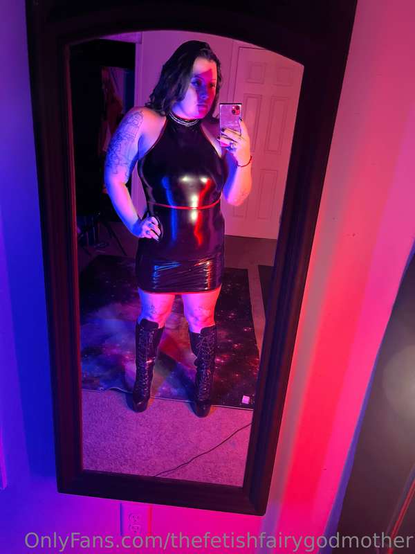 Shiny slut 9