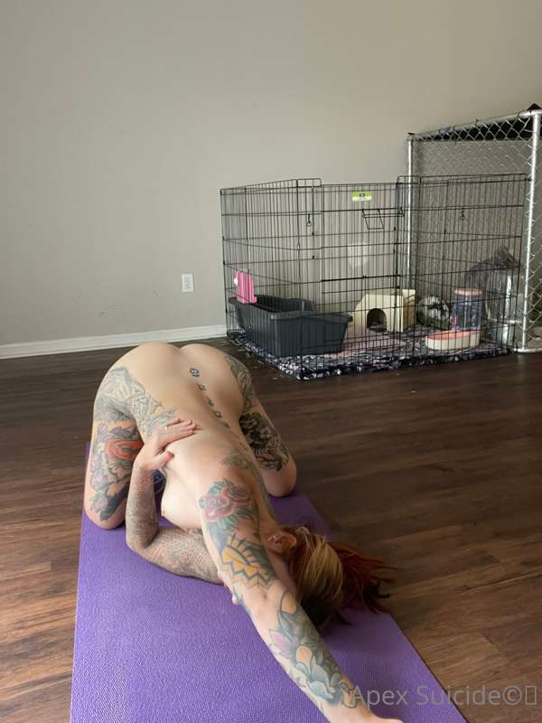 Stretches 🧘🏻‍♀️ 11