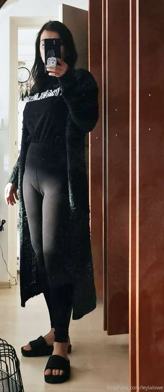 I know you guys love it when we wear leggings :D