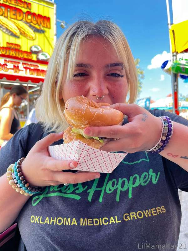 thinking bout hitting the fair today! If you would like to h.. 2