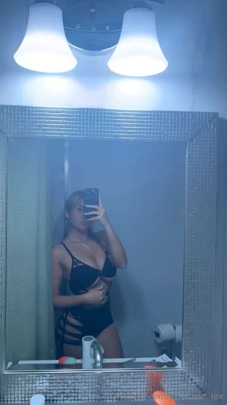 end your night with me 🖤