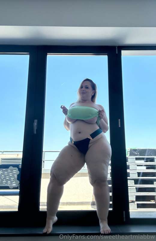 Happy Hump Day ! 9