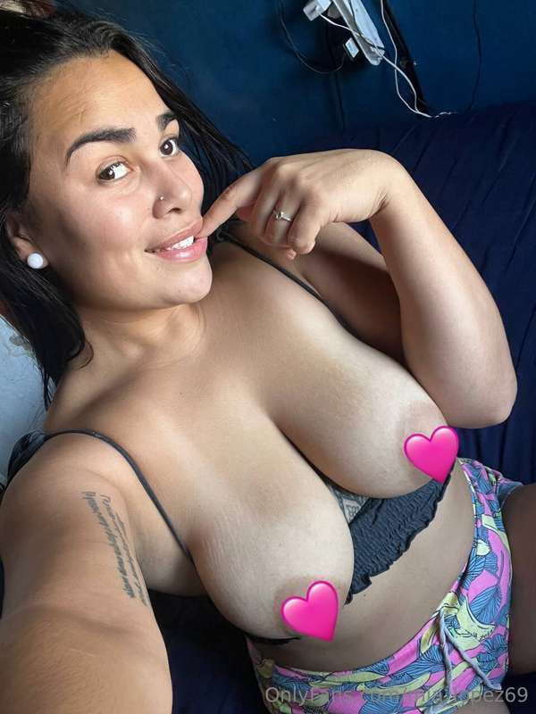 @YAZMINHOTT @YAZMINHOTT𝗦𝘂𝗯𝘀𝗰𝗿𝗶𝗯𝗲 𝘁𝗼 𝗺𝘆 𝗽𝗿𝗼𝗳𝗶𝗹𝗲 𝗶𝘁'𝘀 𝗳𝗿𝗲𝗲 𝗮𝗻𝗱..