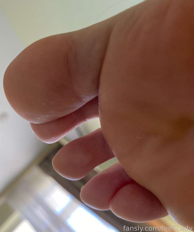 Feetlady - Fansly - 02 Apr, 2023 3