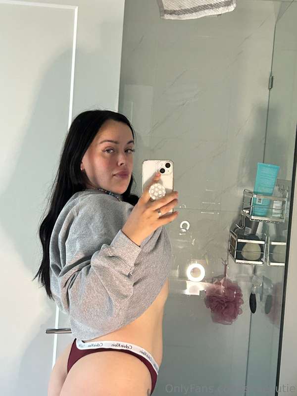 Feeling cute but always naughty 👿