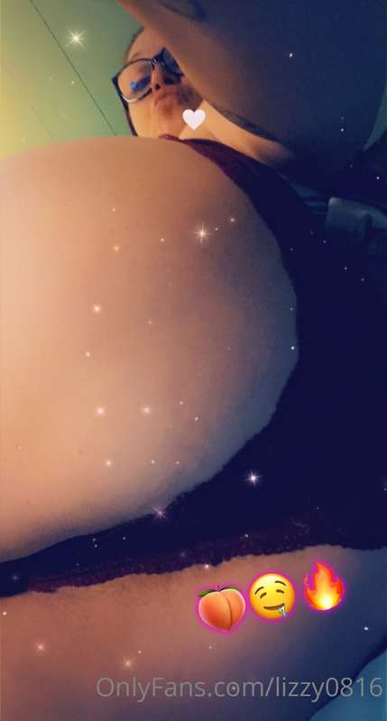 A Selfie Sunday if you will 😜😎🍑 🔥 🍈 🔥 4