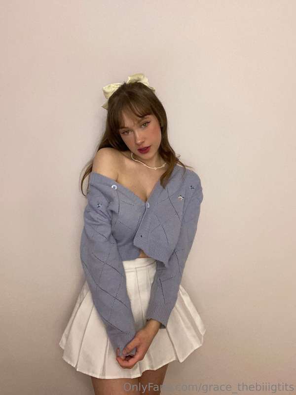 Hello friends! Let's meet a fun and incredibly talented 18-y..