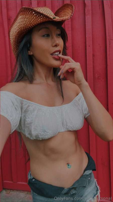 Ready to wrangle some fun. Think you can handle me, cowboy? ..