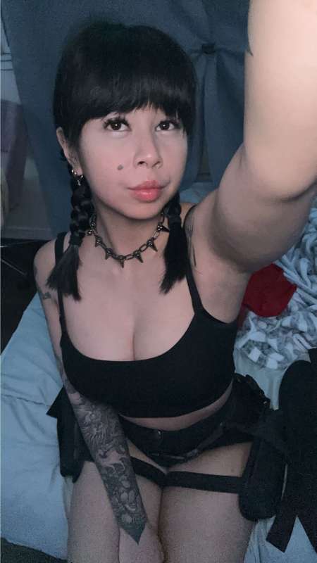 am I on ur wishlist bc ur on mine 🥹