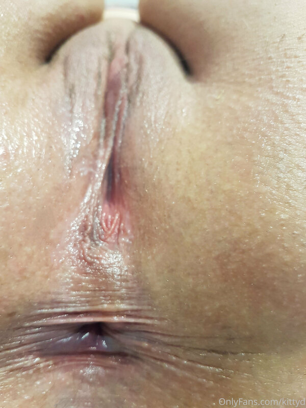 At request, close ups of my little ass hole!
Oh and if you a.. 10