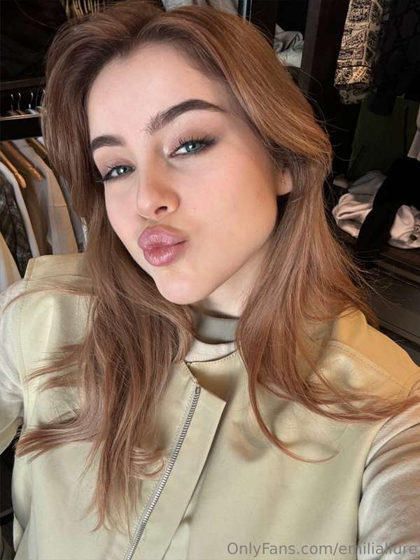 💋